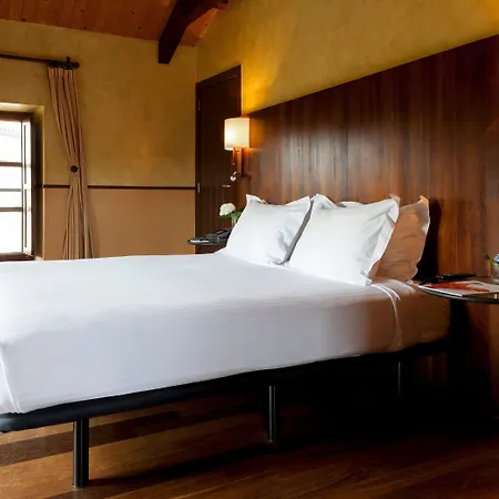 Palacio Del Carmen, Autograph Collection