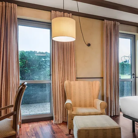 ホテル Palacio Del Carmen, Autograph Collection サンティアゴ・デ・コンポステーラ