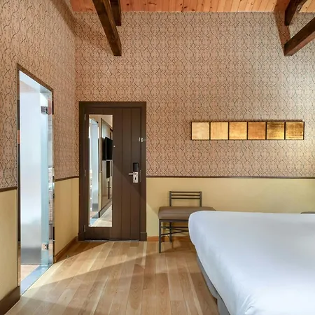 Palacio Del Carmen, Autograph Collection Szálloda 5*