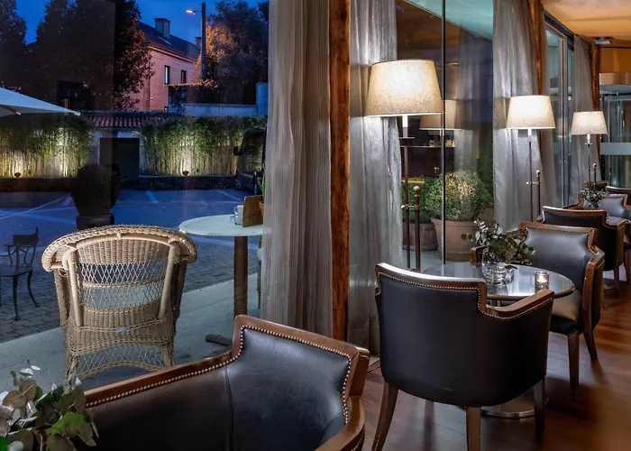 酒店 卡门宫傲途格精选酒店 5*